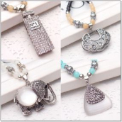 CJ167410 Yiwu small jewelry wholesale manufacturers wholesale wild fox long style Korean women retro necklace beads sweater chai
